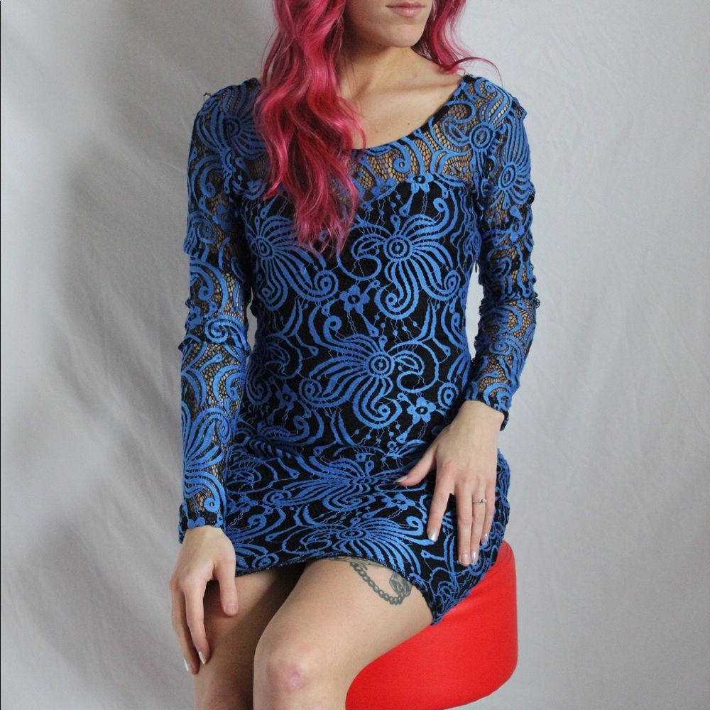 Black/Blue Lace Evening Dress